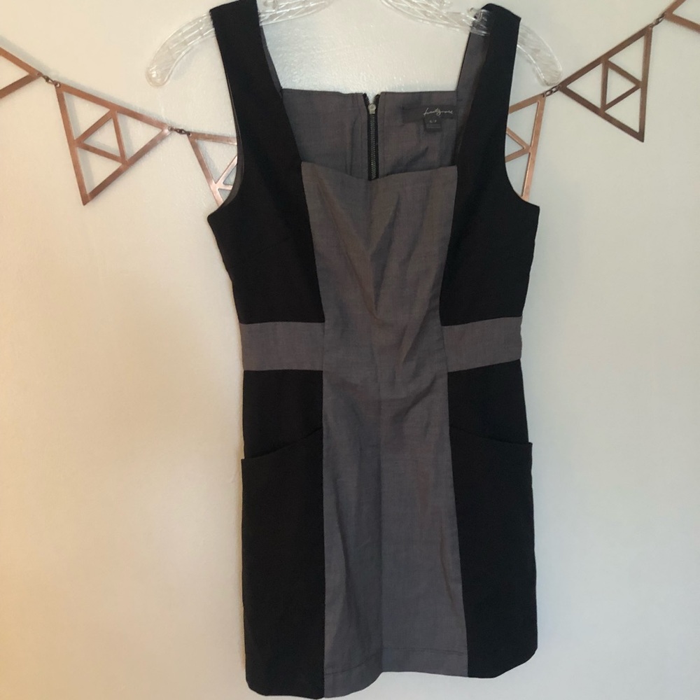 ~F21 working girl dress with front pockets (s/p)~